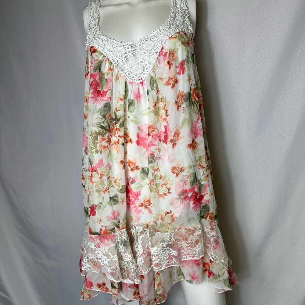 PARADIS MISS BRAND 100% POLYESTER FLORAL SLEEVELESS TUNIC SIZE SMALL